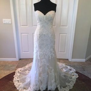 Essence of Australia gown size 14 altered to8